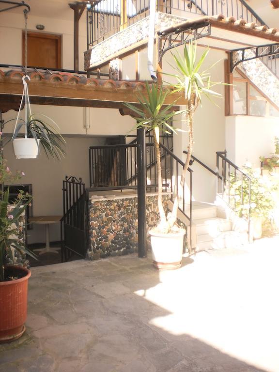Apartament Zavrakli Ajia Paraskiewi Zewnętrze zdjęcie